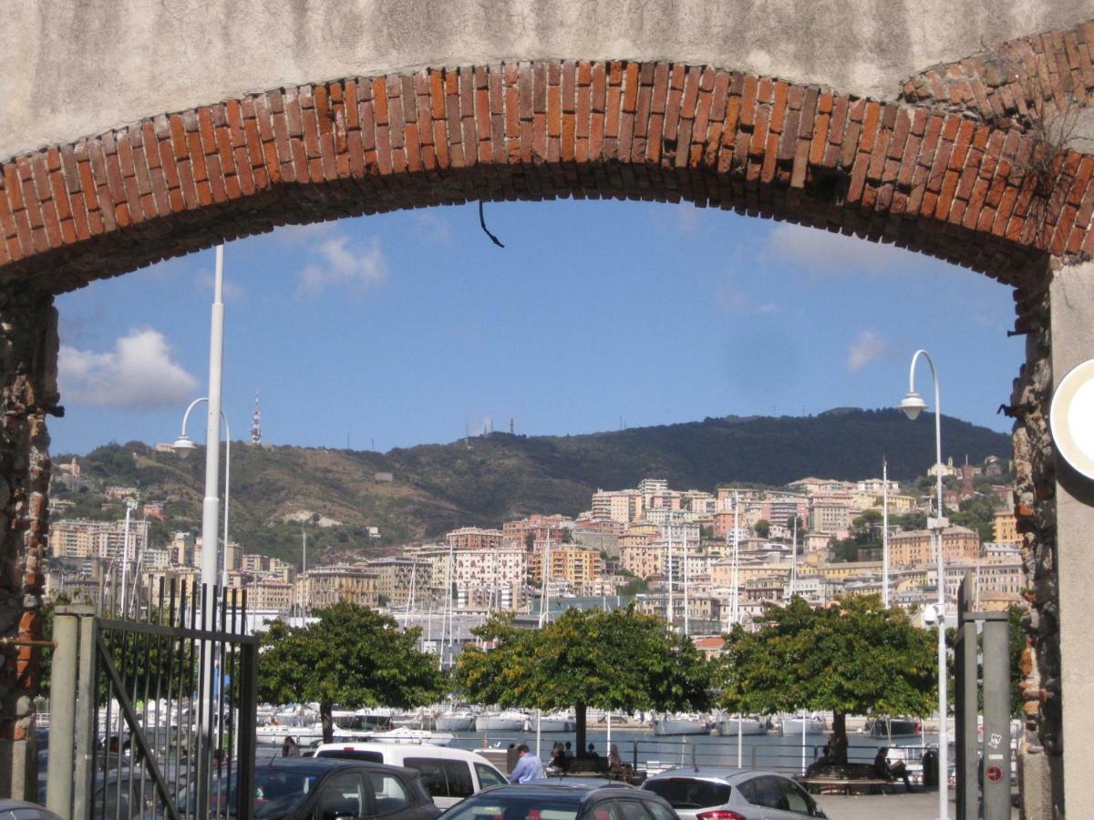 Apartmán Una Porta Sul Porto Antico Janov Exteriér fotografie